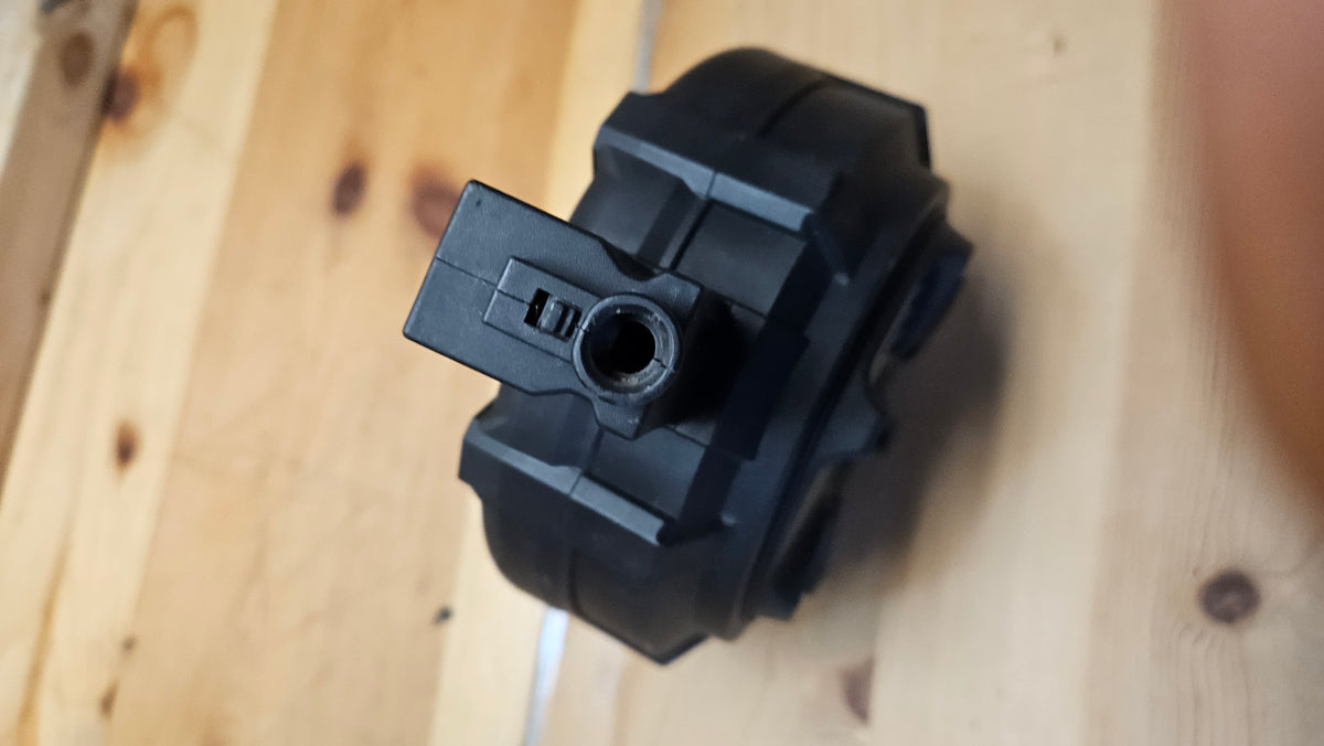 pre- owned G&G Polymer 1500 Round Drum Magazine for MP5 Series Airsoft Electric Rifles